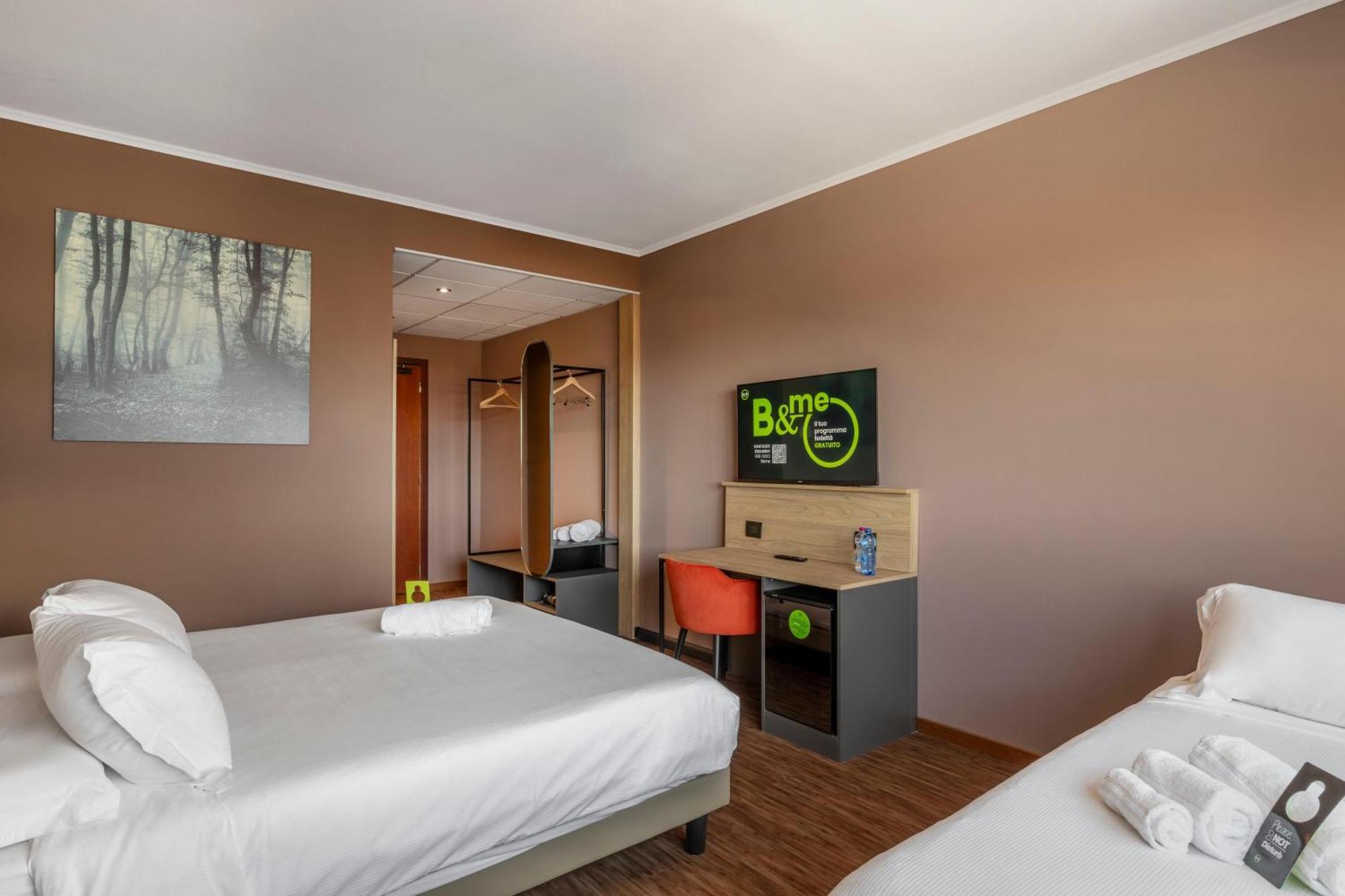 B&B Hotel Cuneo Cristal Exteriör bild