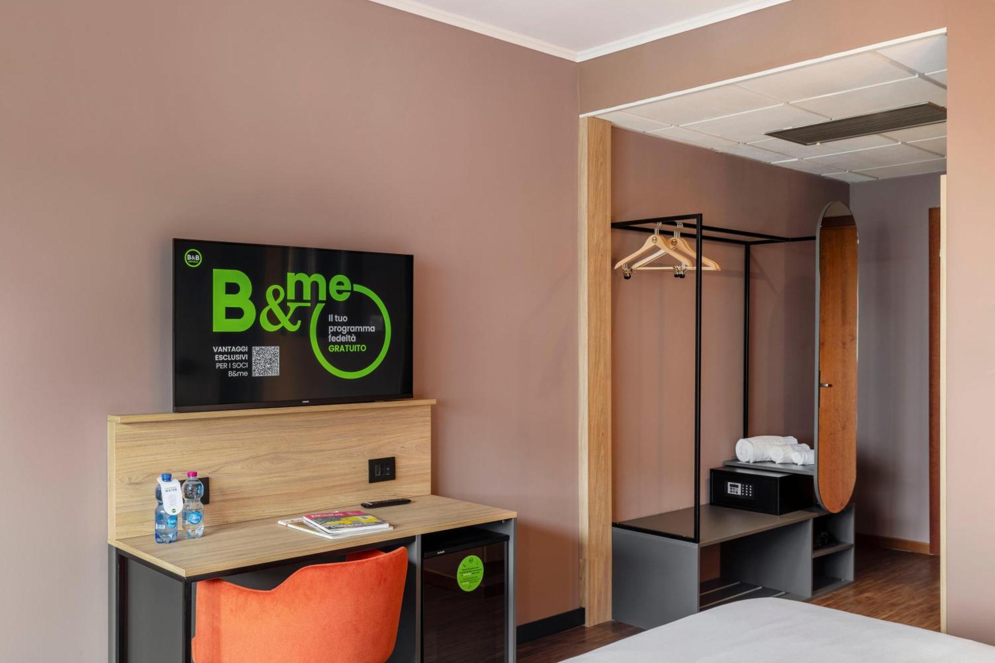 B&B Hotel Cuneo Cristal Exteriör bild